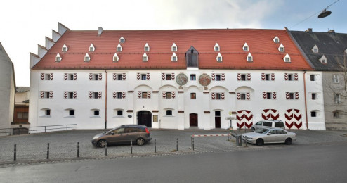 Burg9, Nordfassade02