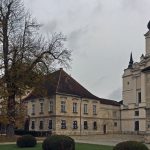 Raitenhaslach 5, Tuffsteinfassade nach Instandsetzung